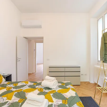 Guesthost - Lakeview With Pool, Garden & Parking Apartament Lierna